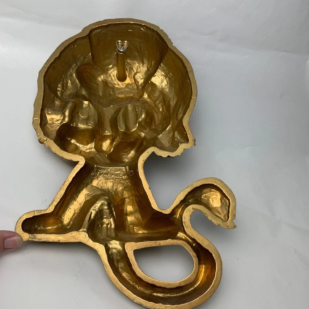 Vintage 1975 Homco Lion Wall Plaques Gold Pair Universal Statuary Corp 7375 7376